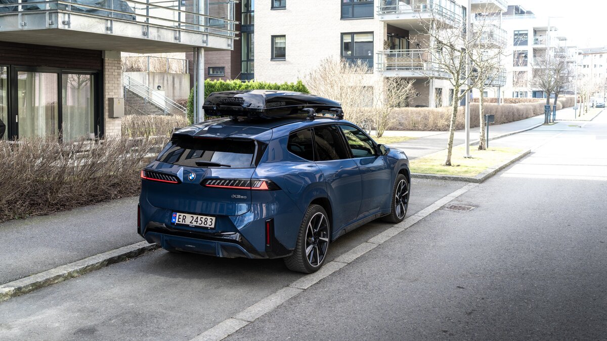 BMW i X3 3